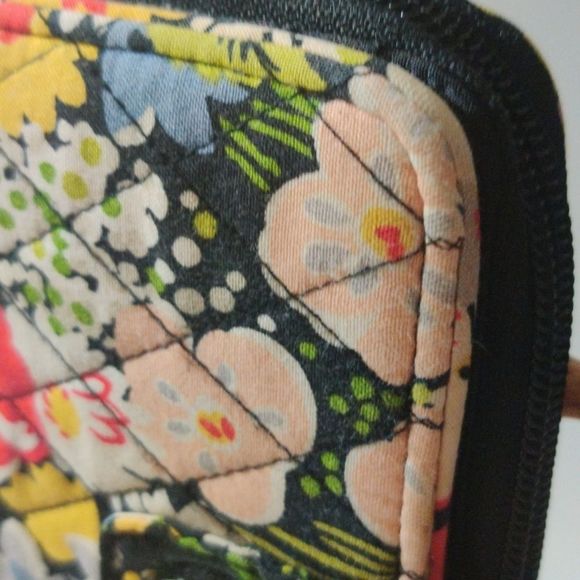 Vera Bradley Black Fantastic Floral‎ Clutch Wallet - Picture 4 of 16